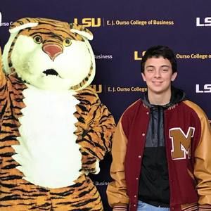 Meet your Posher, Doug